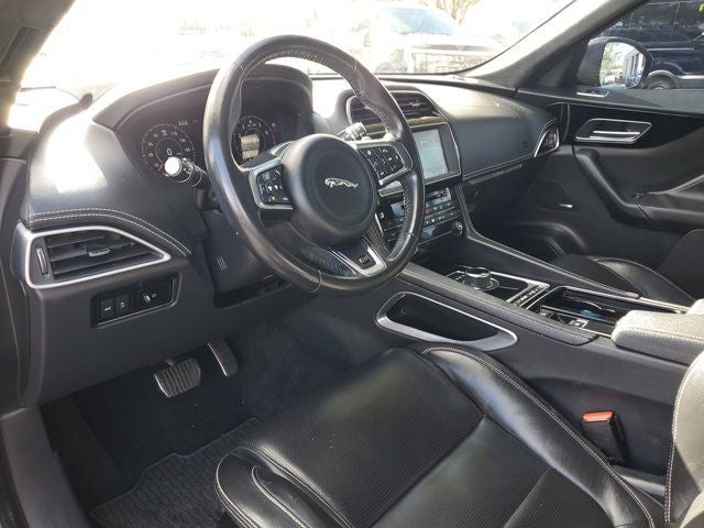 2019 Jaguar F-PACE S