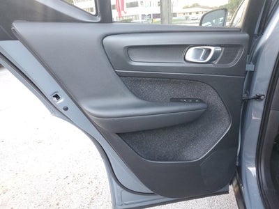 2021 Volvo XC40 Momentum