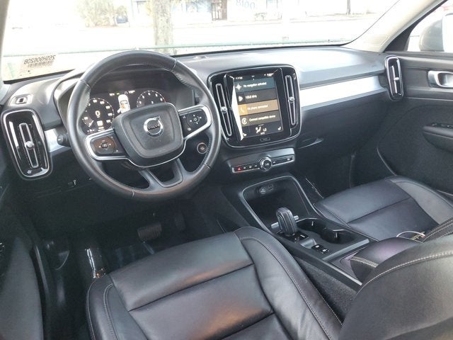 2021 Volvo XC40 Momentum