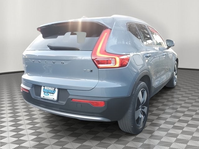 2021 Volvo XC40 Momentum