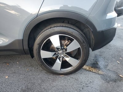 2021 Volvo XC40 Momentum