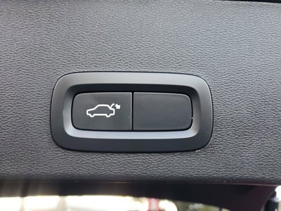 2021 Volvo XC40 Momentum