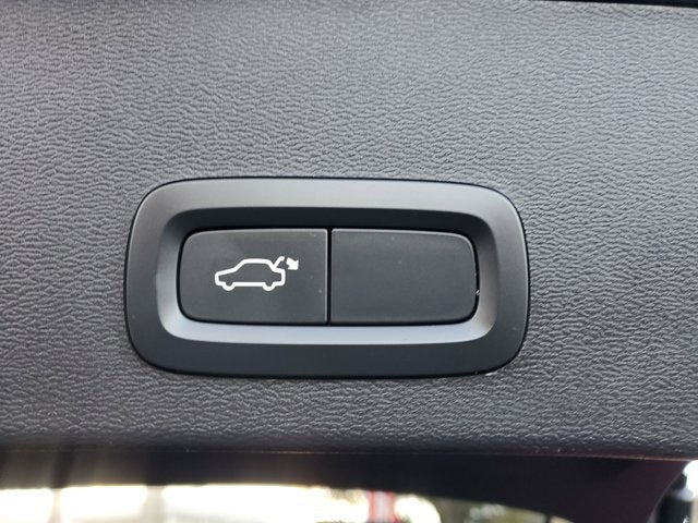 2021 Volvo XC40 Momentum